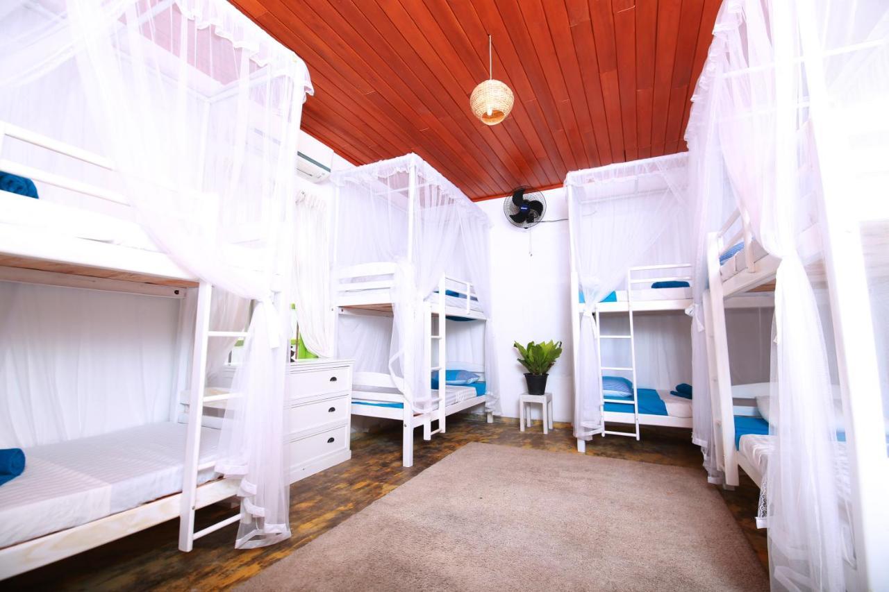 Bluefin Adventure And Deep Sea Fishing Hostel Hikkaduwa Ngoại thất bức ảnh